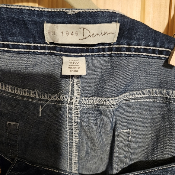 Euc. Est. 1945 - Picture 3 of 4